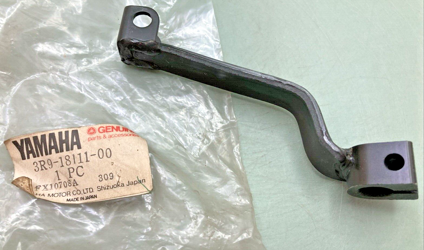 NEW GENUINE YAMAHA 3R9-18111-00 SHIFT PEDAL ASSY