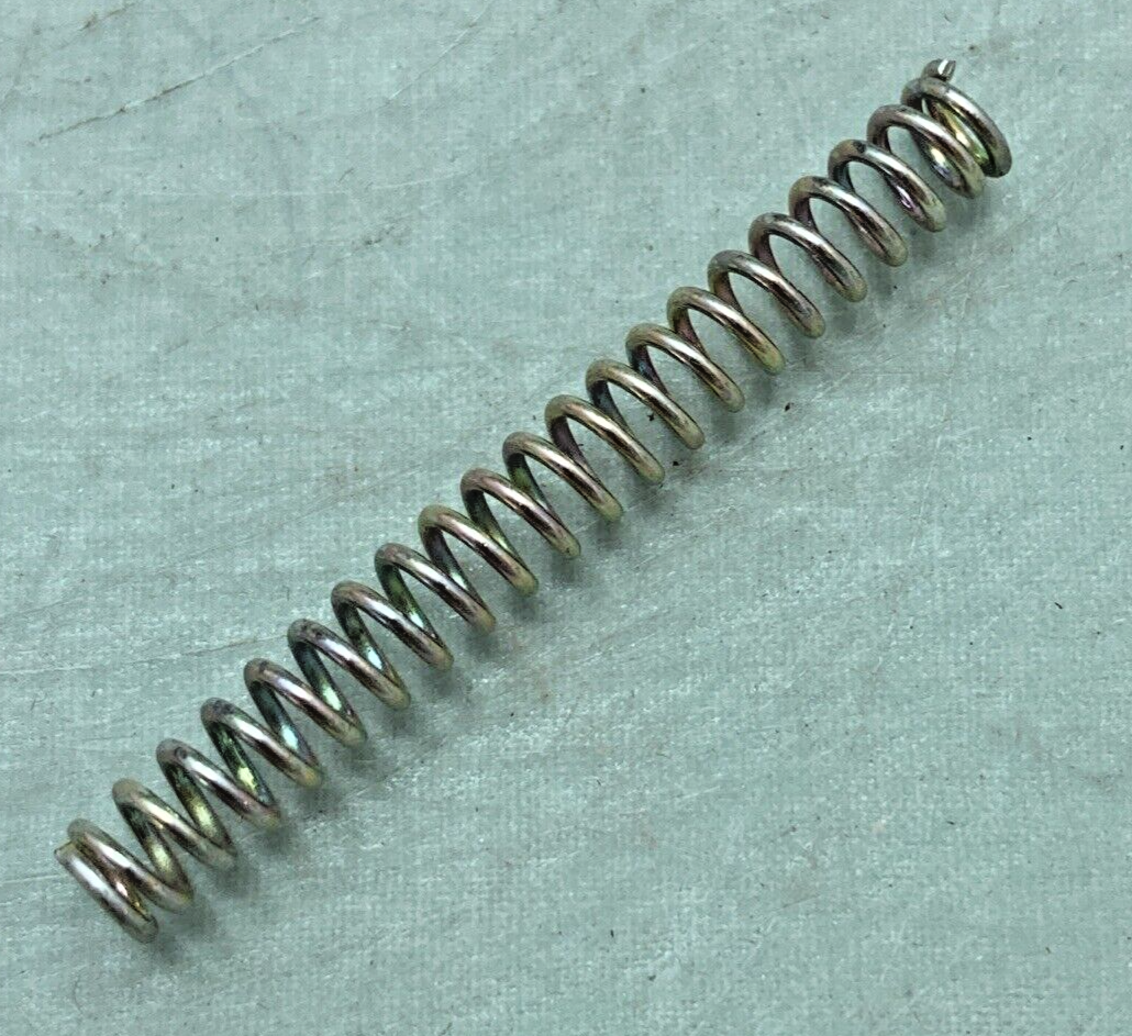 QTY 2 NEW GENUINE YAMAHA 116-84132-01 SPRING, SCREW 2152-1
