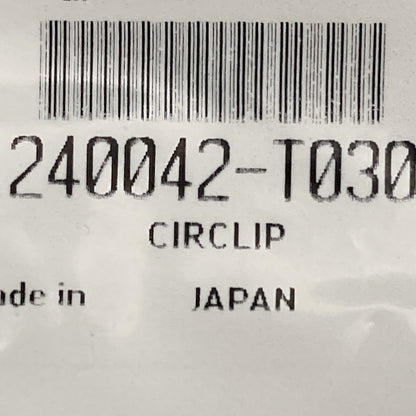 NEW GENUINE TRIUMPH 1240042-T0301 Circlip