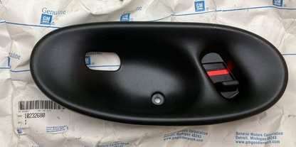 NEW GENUINE GM 10232680 Bezel Assembly Front Right Side Door Inside Black