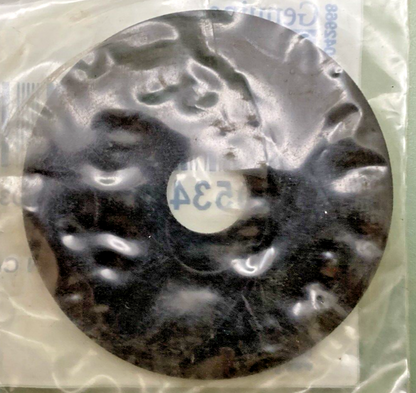 NEW GENUINE GM 15053476 LEAF SPRING INSULATOR