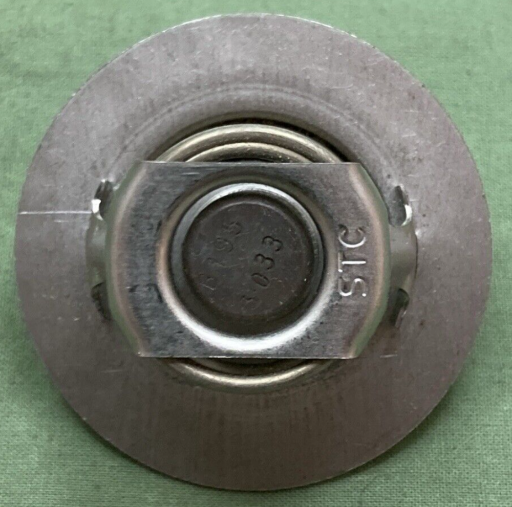 NEW GENUINE DELCO 131-60 THERMOSTAT GM 3528974