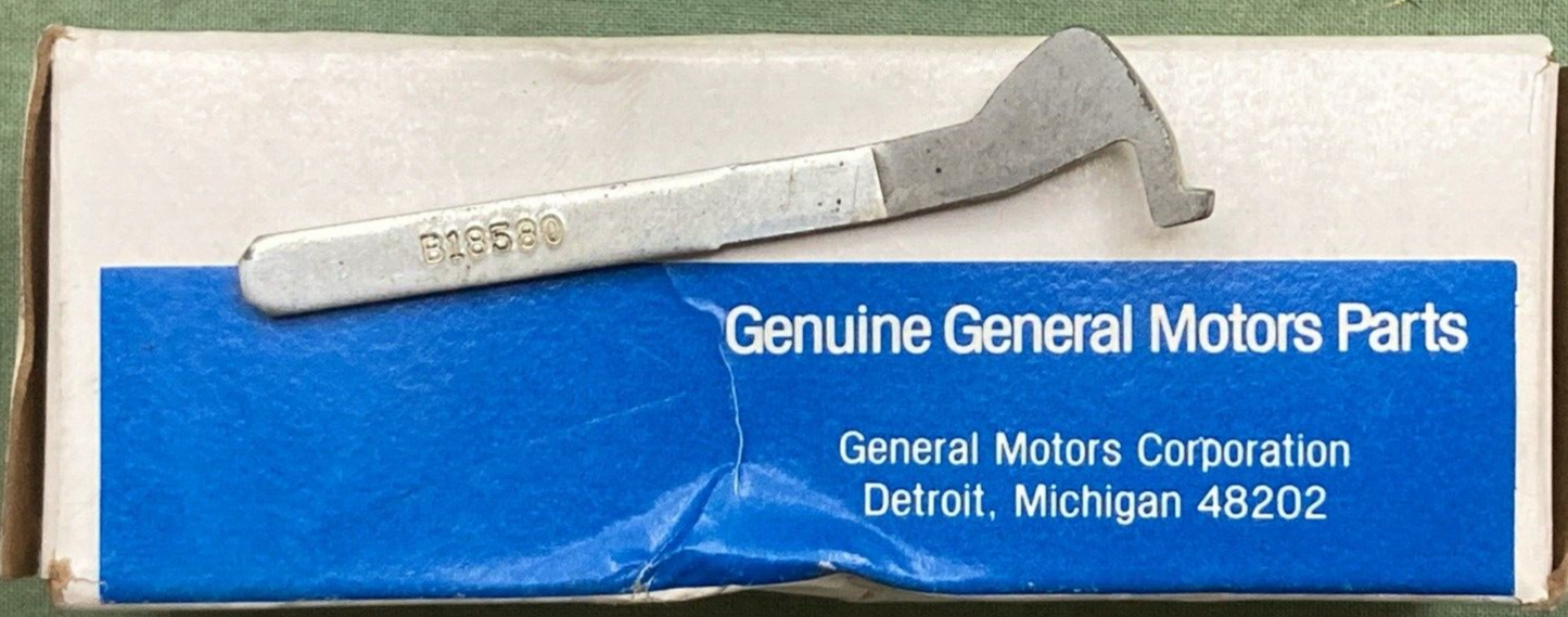 NEW GENUINE GM 9718580 Shaft Rear Compartment Lid Lock Cylinder