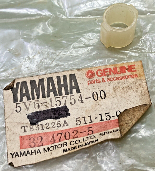 NEW GENUINE YAMAHA 5V6-15754-00 BUSH 2