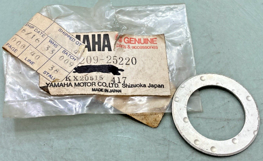 NEW GENUINE YAMAHA 90209-25220 WASHER, SPECIAL SHAP