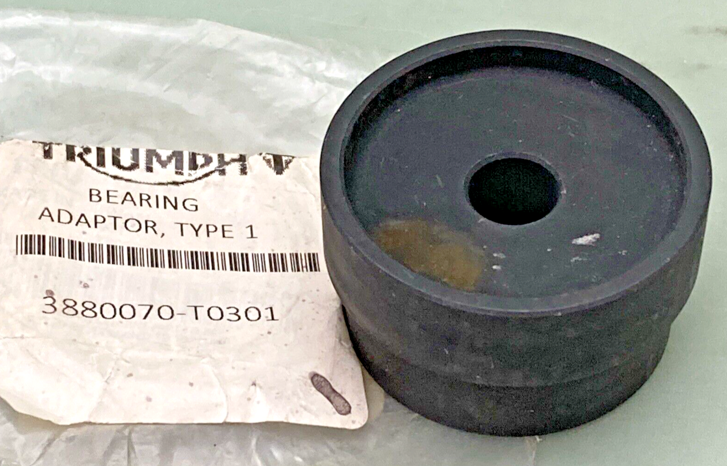 NEW GENUINE TRIUMPH 3880070-T0301 Bearing Adaptor, Type 1