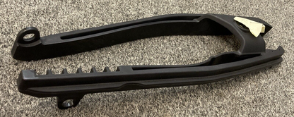 NEW REPLACES TRIUMPH T2052083 Rubbing Strip, Moulded