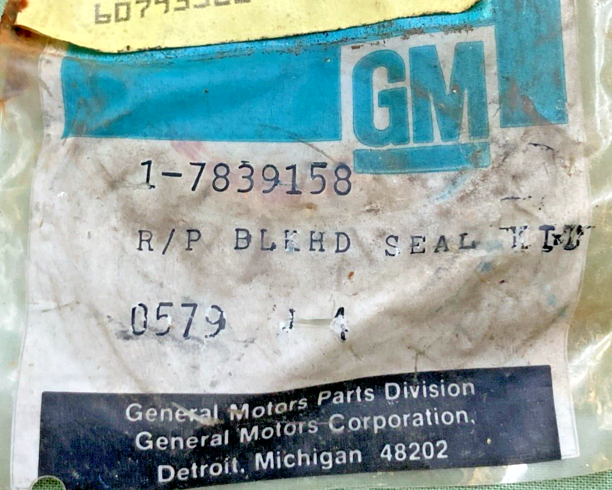 NEW GENUINE GM 7839158 SEAL KIT Steering Gear Pitman Shaft Bulkhead