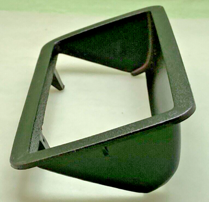 NEW GENUINE GM 15007219 PICKUP BOX TAILGATE LATCH HANDLE BEZEL
