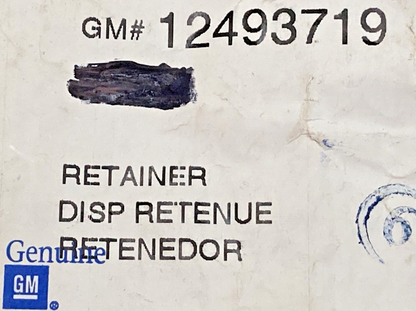 NEW GENUINE GM 12493719 RETAINER, FRONT BUMPER FASCIA EXTENSION