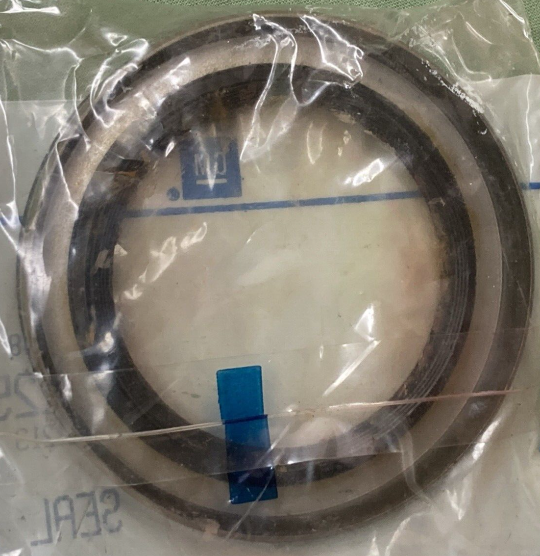 NEW GENUINE GM 22531277 Seal Crankshaft Front Oil