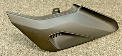 NEW GENUINE TRIUMPH T2313232 Side Panel, Rh, Mldg