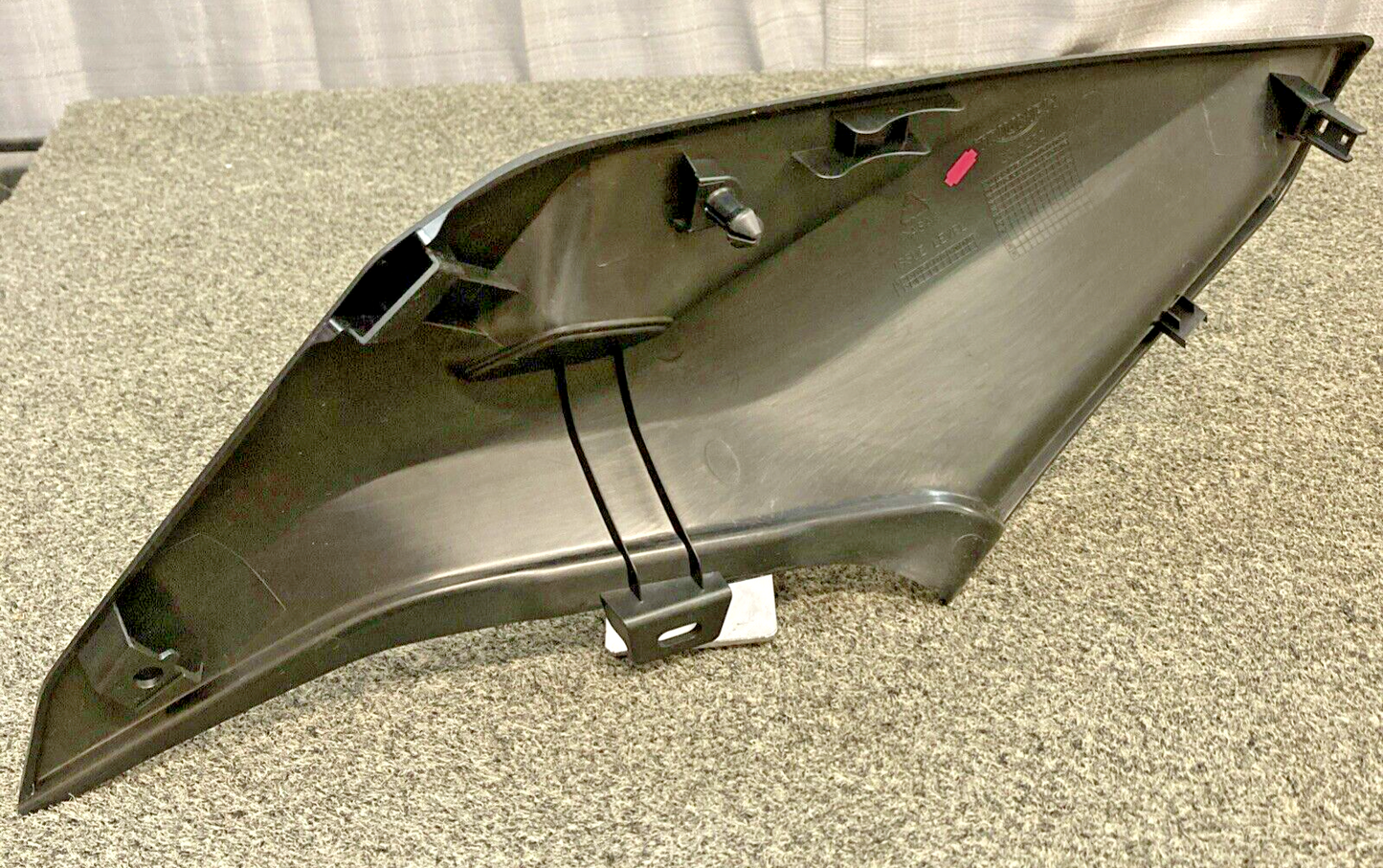 NEW GENUINE TRIUMPH T2313232 Side Panel, Rh, Mldg