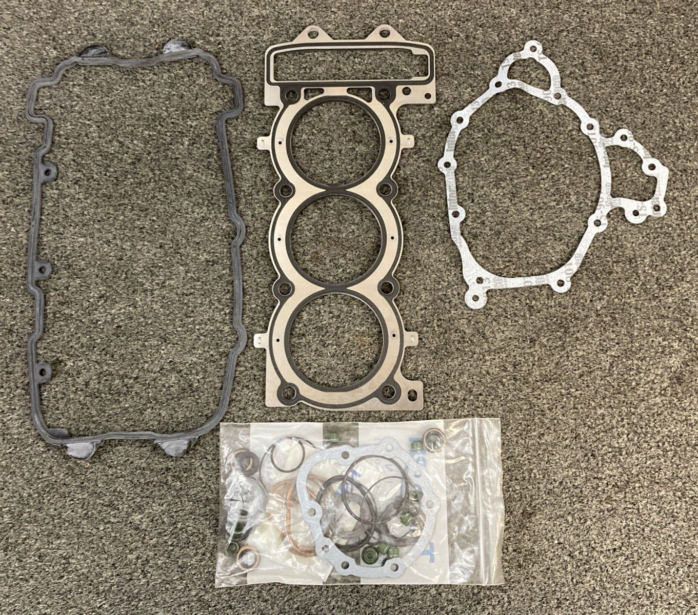 NEW GENUINE TRIUMPH T3990076 Gasket Kit, Cyl Head