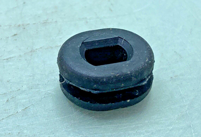 NEW REPLACES YAMAHA 904-80011-76-00 GROMMET