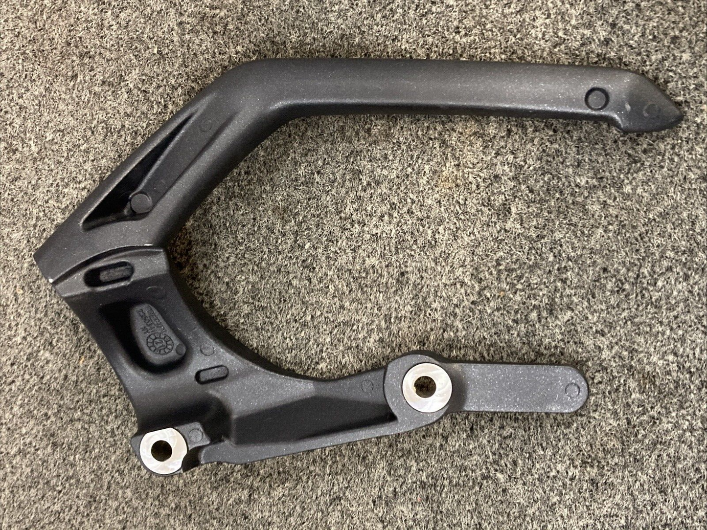 NEW GENUINE TRIUMPH T2350341 Grab Handle, Lh