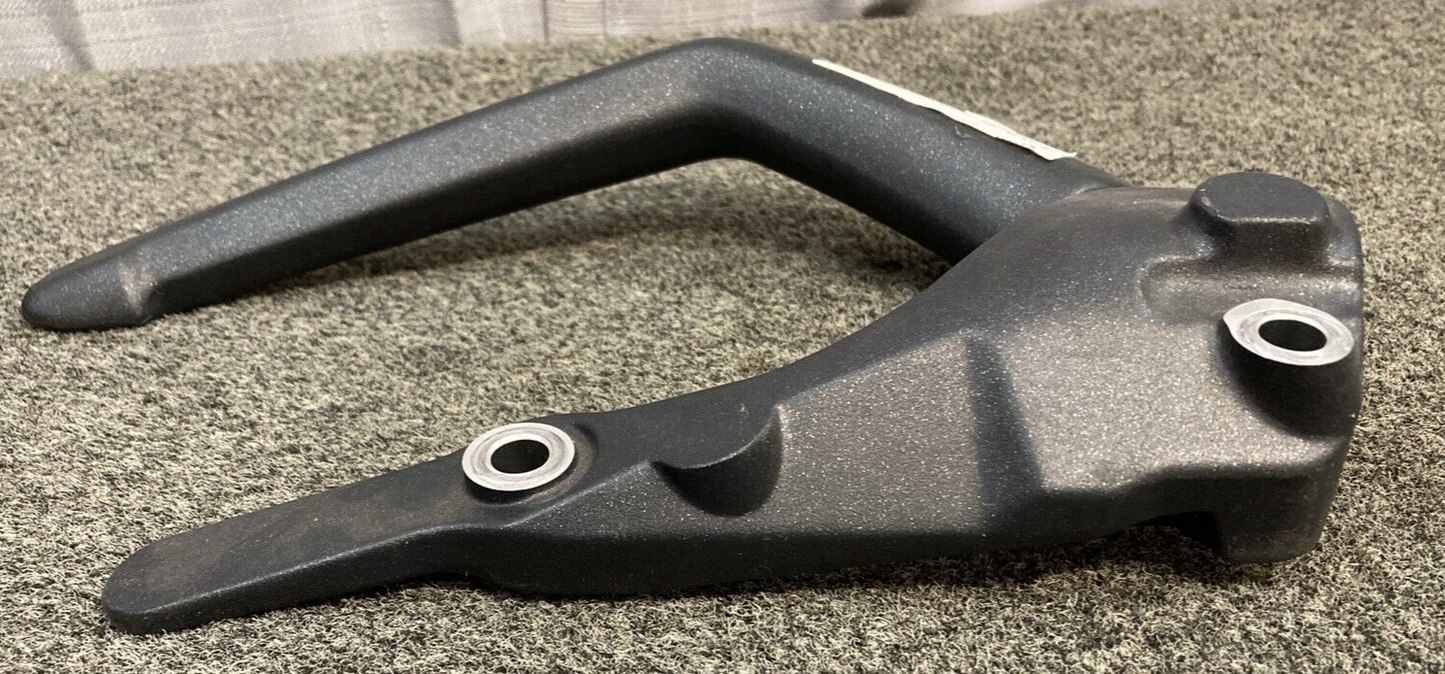 NEW GENUINE TRIUMPH T2350341 Grab Handle, Lh