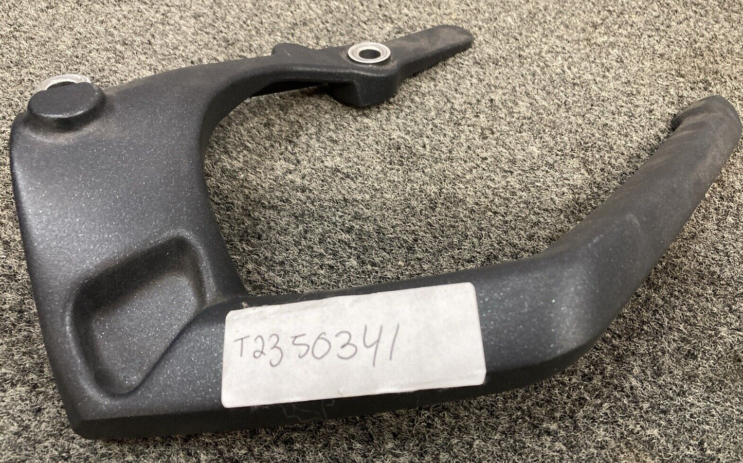 NEW GENUINE TRIUMPH T2350341 Grab Handle, Lh