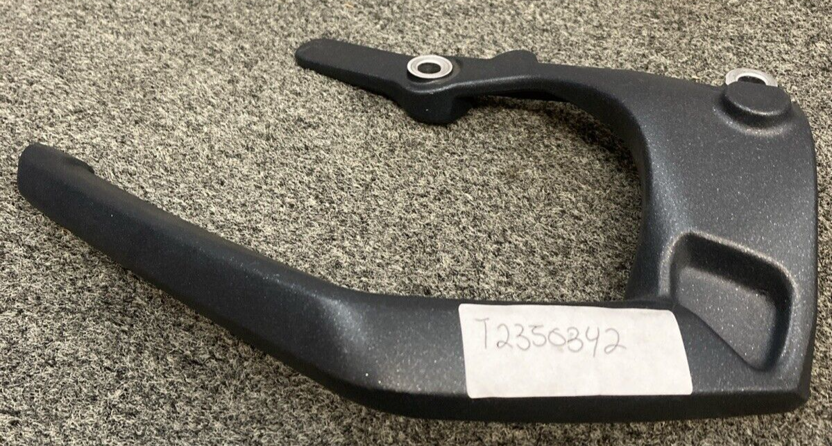 NEW GENUINE TRIUMPH T2350342 Grab Handle, Lh