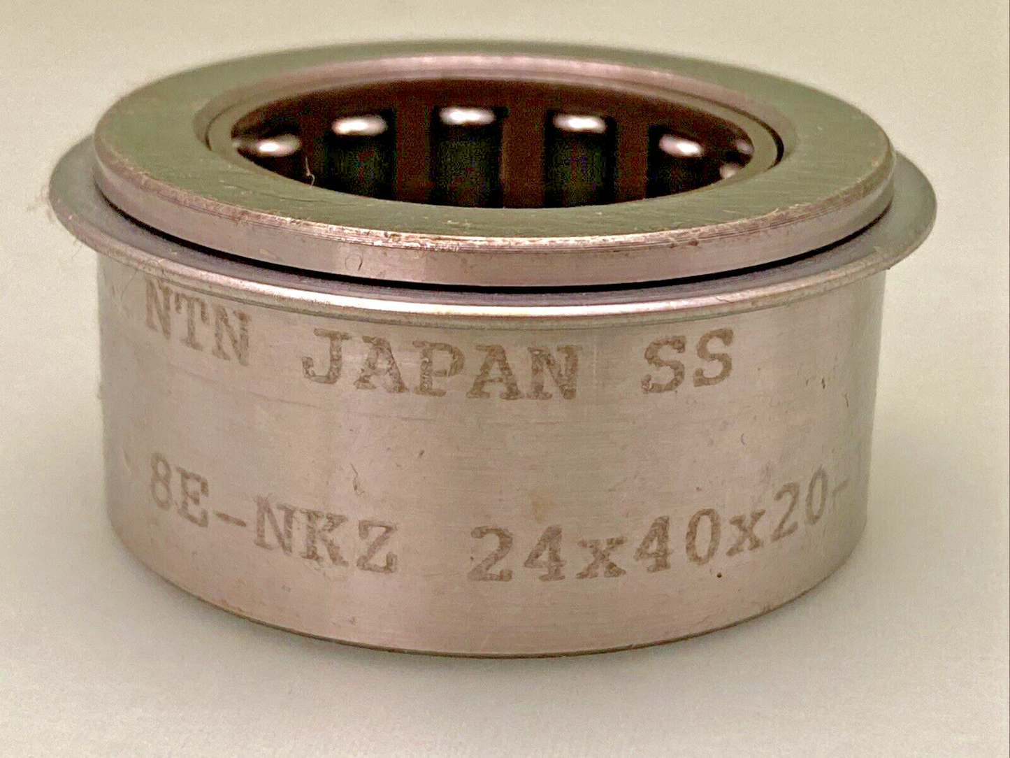 NEW GENUINE TRIUMPH T38000078 BEARING,NEEDLE, 40X24X20