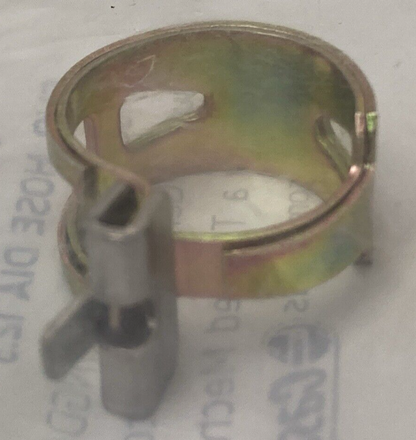 NEW GENUINE TRIUMPH T3700089 Clip, Hose Dia 12.5