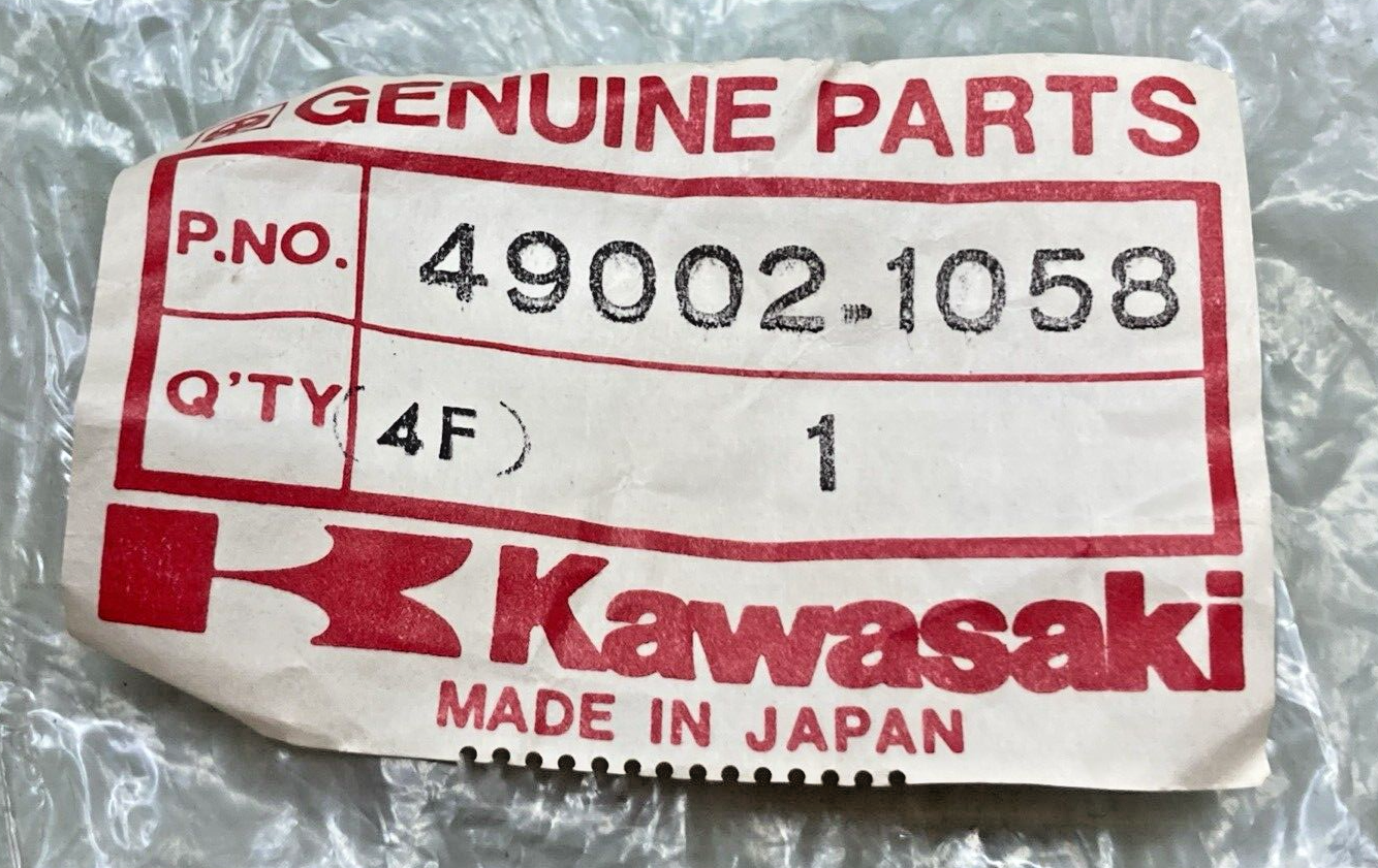 NEW GENUINE KAWASAKI 49002-1058 VALVE GUIDE