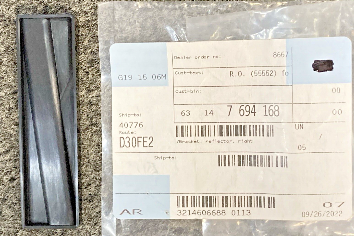 NEW GENUINE BMW 63 14 7 694 168 Bracket, reflector RIGHT 63147694168