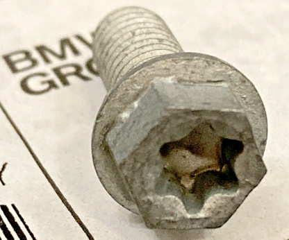 QTY 4 NEW GENUINE BMW 23 00 7 690 404 Hexagon bolt with inside Torx 23007690404