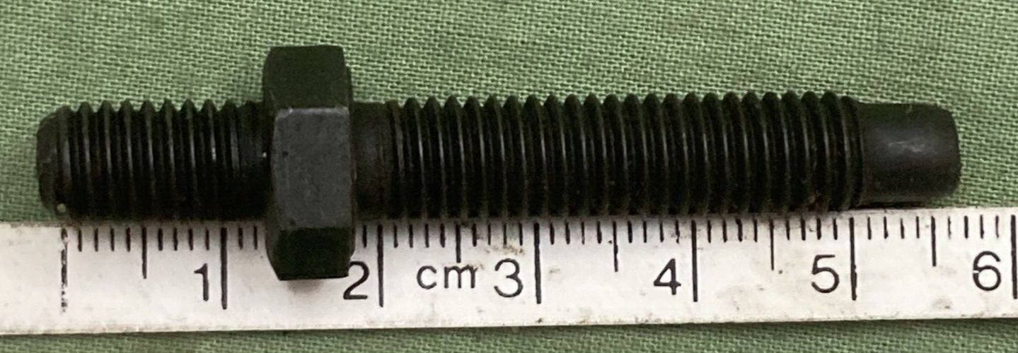 NEW GENUINE GM 10182334 Exhaust Crossover Pipe Stud 1999-2005