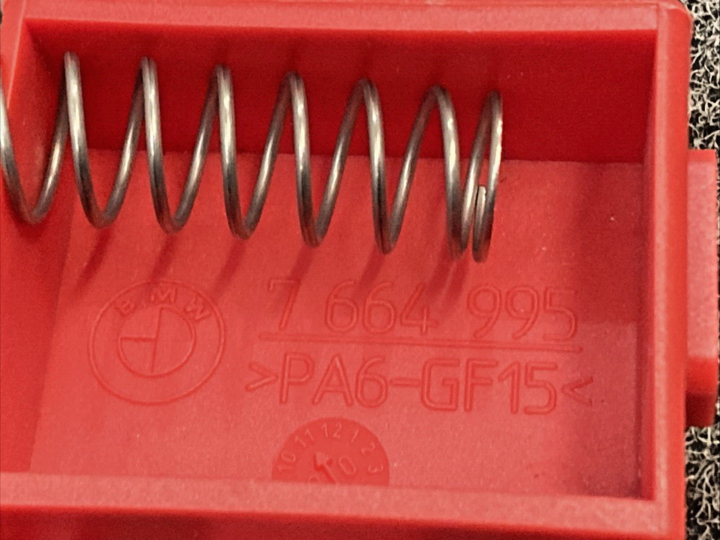 NEW GENUINE BMW 71 60 7 664 994   PUSH BUTTON  71607664994