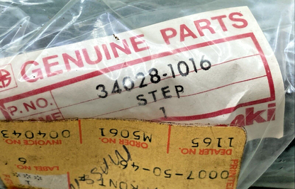 NEW GENUINE KAWASAKI 34028-1016 STEP