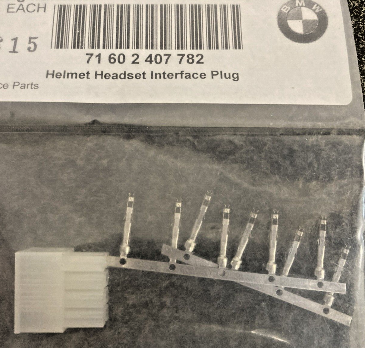NEW GENUINE BMW  71 60 2 407 782   Helmet Headset Interface PLUG   71602407782