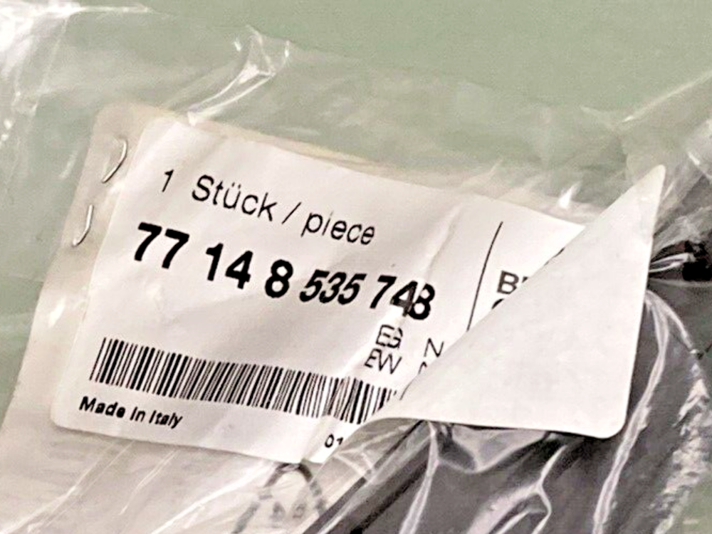 NEW GENUINE BMW 77 14 8 535 748   Edge Guard Strip, Right  77148535748