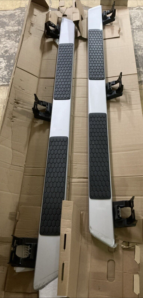 NEW GENUINE MOPAR 82211701AE Aluminum Running Boards In Silver For Crew Cab
