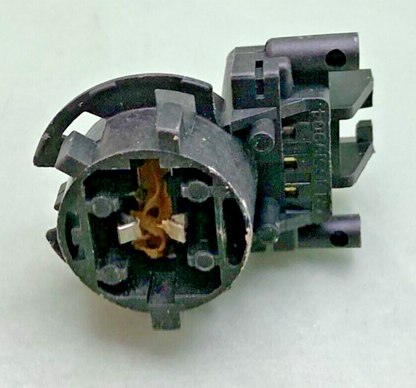 NEW GENUINE GM 89025036 MULTI-PURPOSE LAMP SOCKET