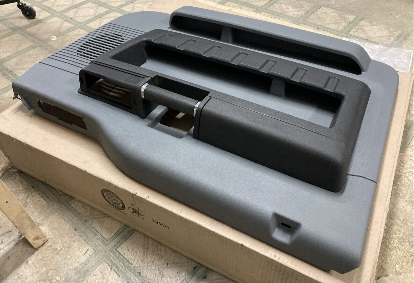 NEW GENUINE FORD GC3BZ-2523943-AB Panel Assembly - Door Trim FOR 15'-16' FORD