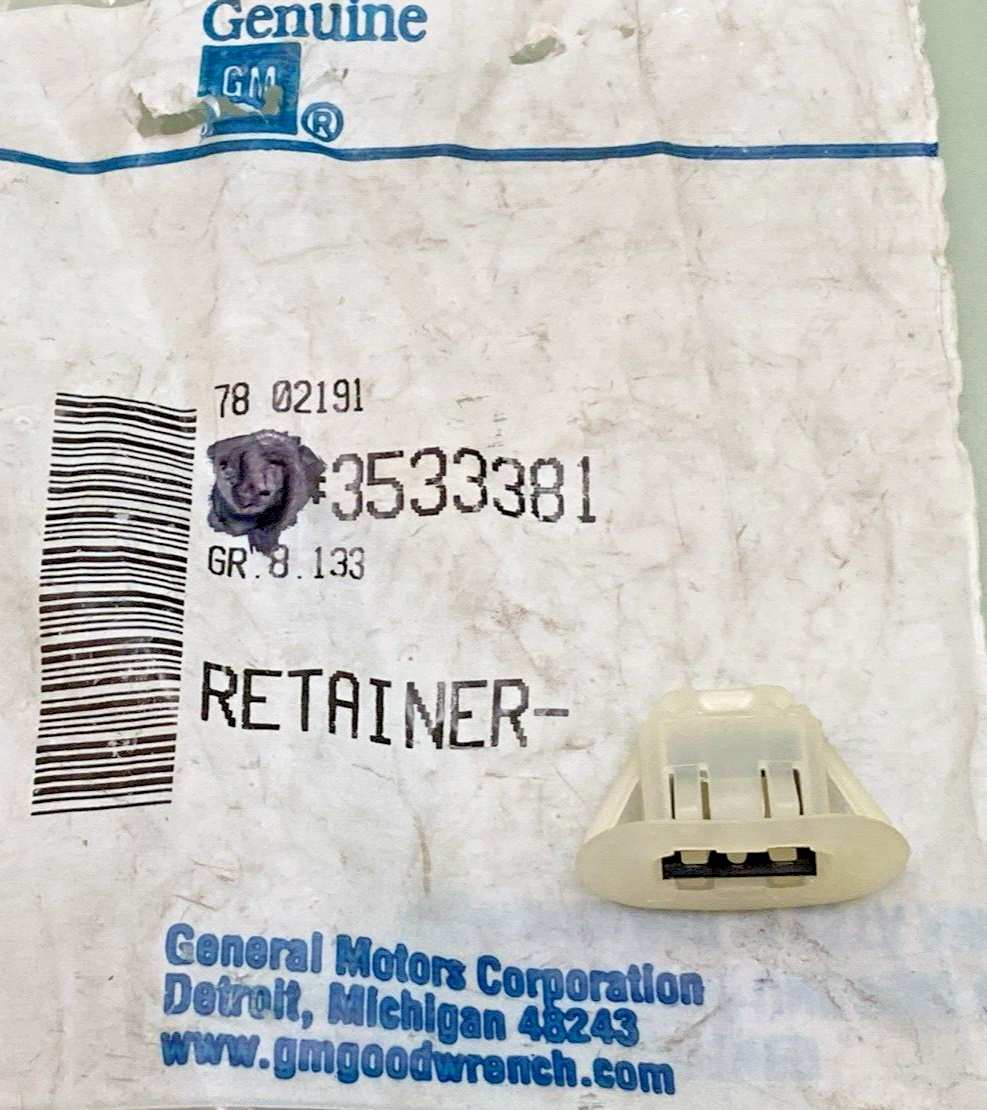 NEW GENUINE GM 3533381 BODY SIDE MOLDING RETAINER
