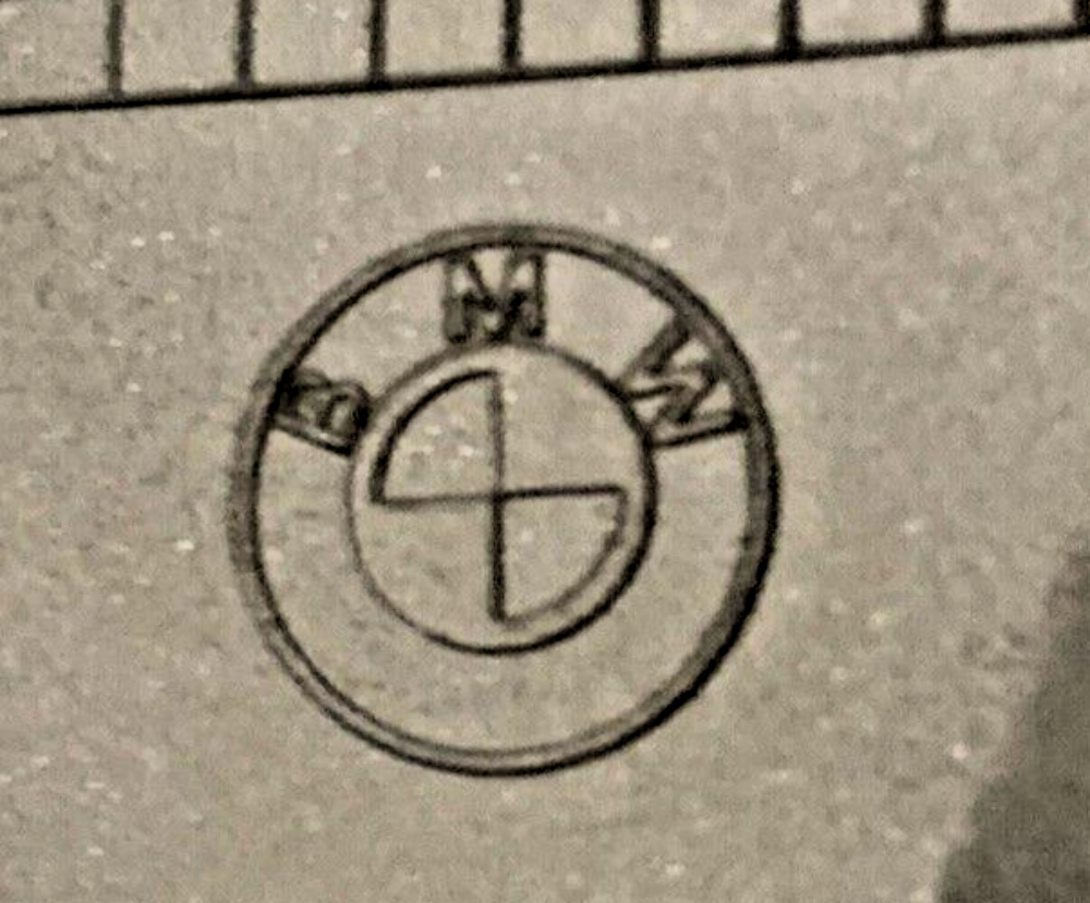 NEW GENUINE BMW  46 63 8 393 405  Wind deflector, left  46638393405