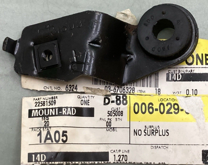NEW REPLACES GM 22581509 Mount Radiator Upper