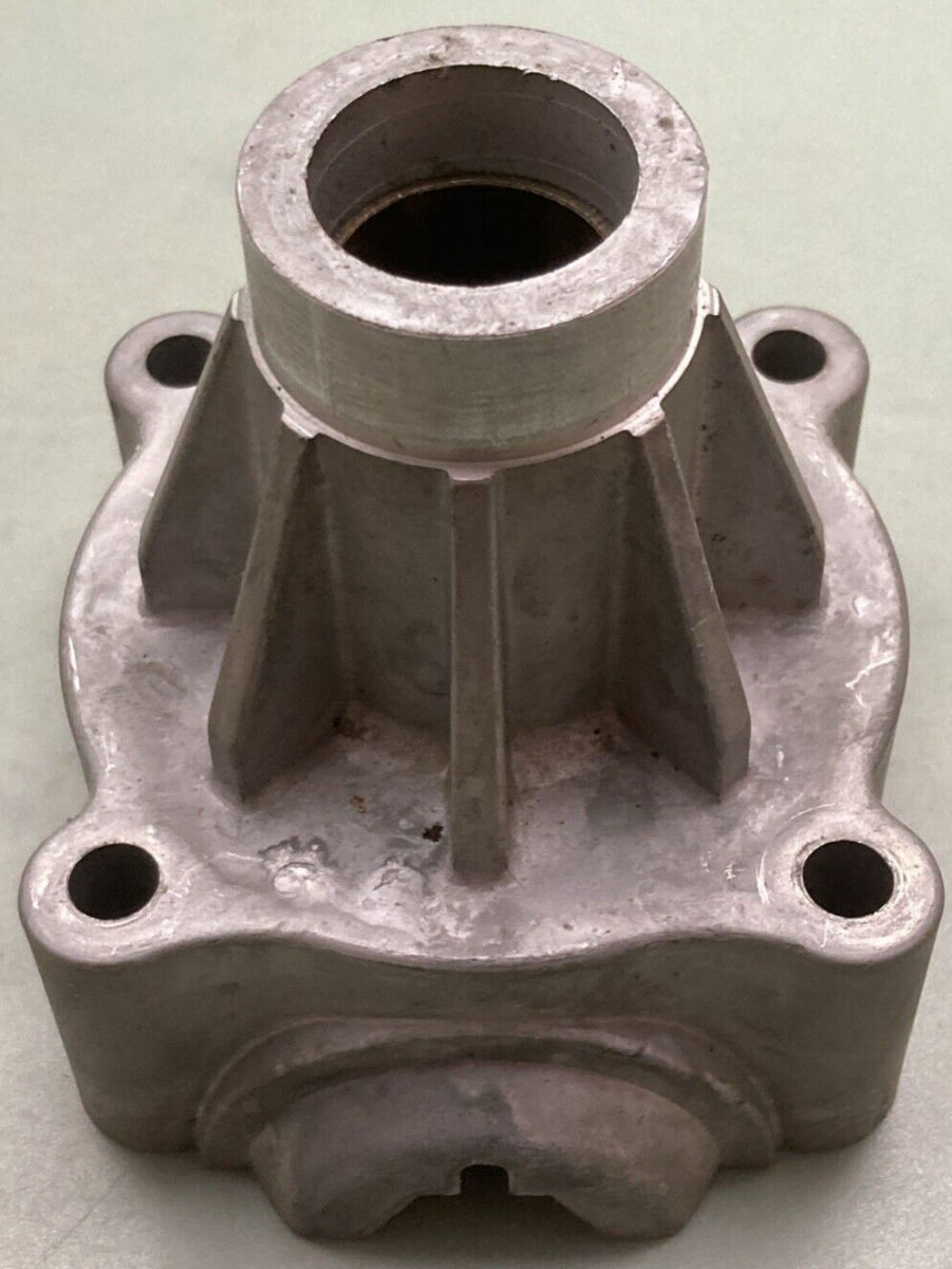 NEW GENUINE KAWASAKI 32099-4005 CASE RIGHT REAR AXLE