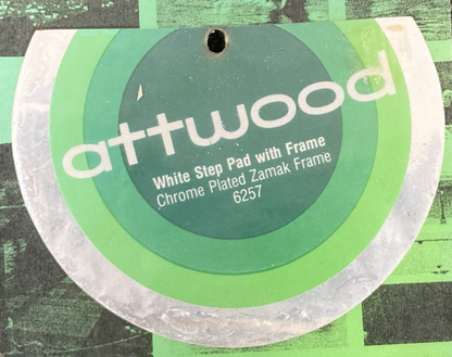 NEW GENUINE ATTWOOD 6257 STEP PAD WHITE CHROME TRAPEZOID 3.5" DEPTH W/ HARDWARE