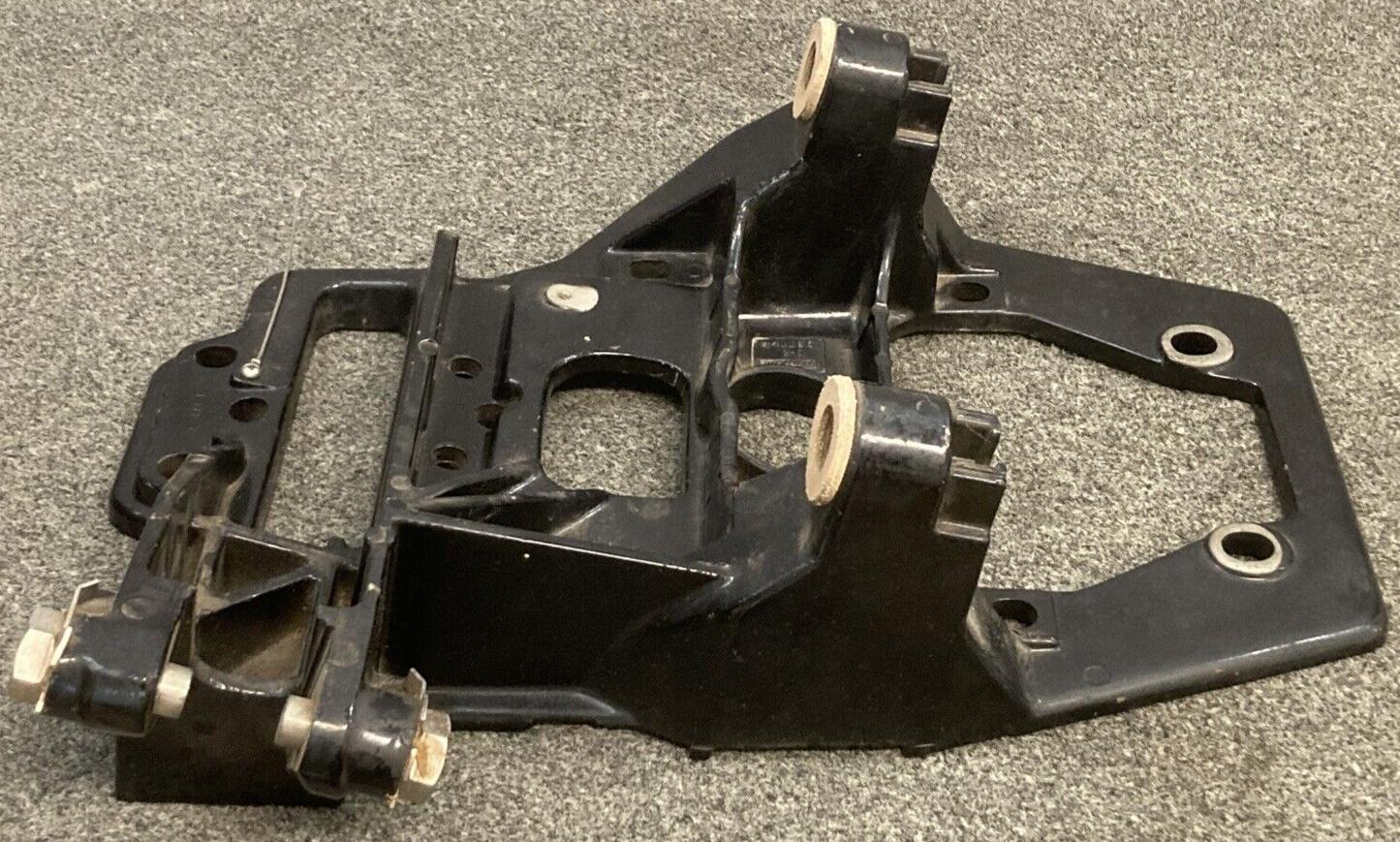 NEW GENUINE MERCURY 44117A8 BRACKET PLATE TRANSOM ASSEMBLY