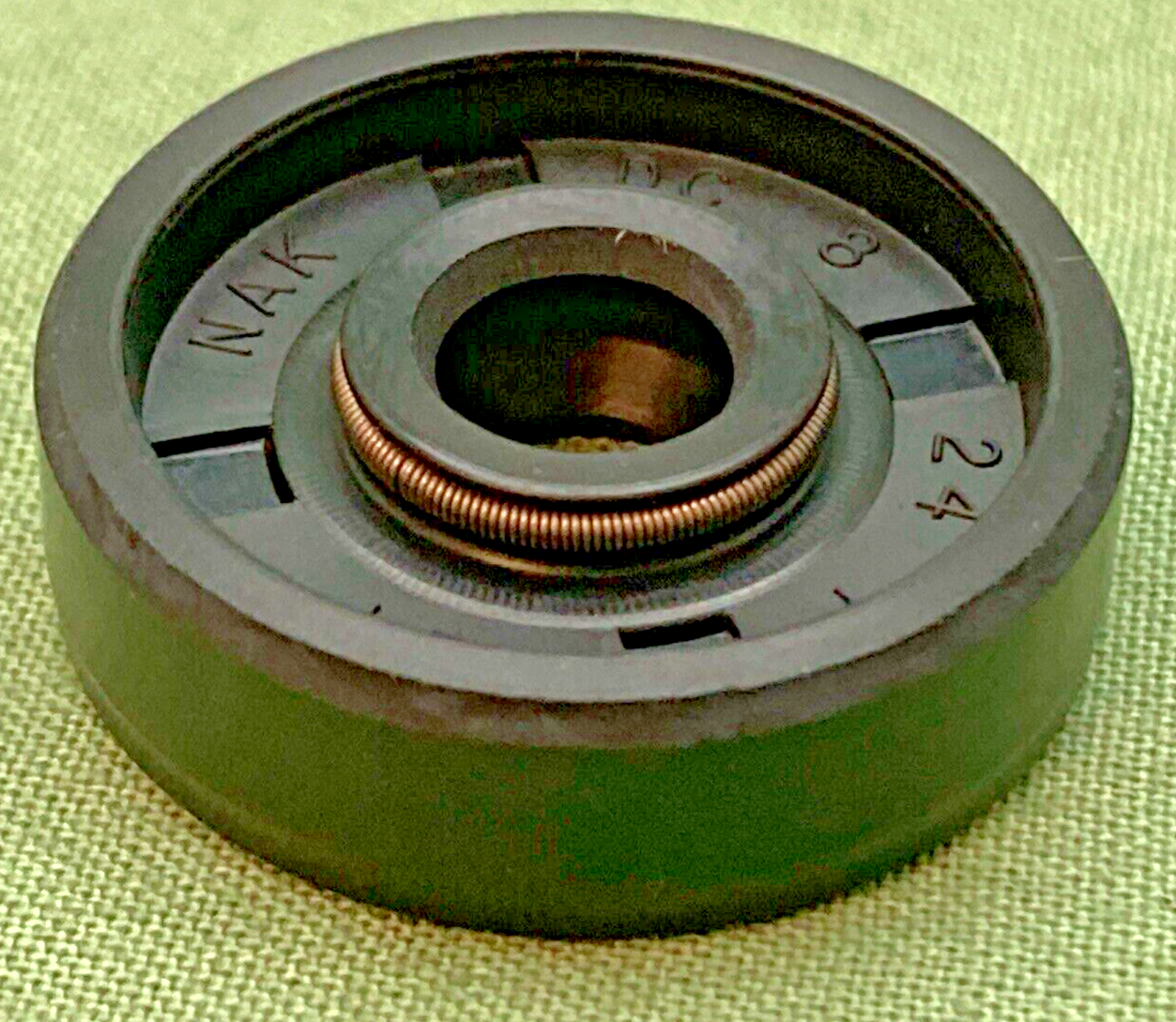 NEW GENUINE KTM 0760082472 Shaft Seal Ring 8X24X7 A Duo