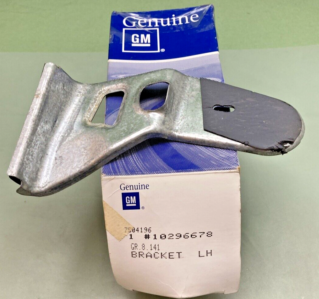 NEW GENUINE GM 10296678 BRACKET ASSEMBLY, FRONT FENDER REAR UPPER