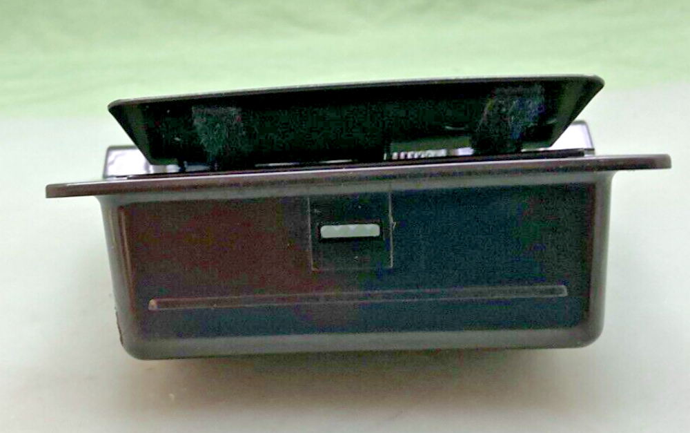 NEW GENUINE GM 10290479 ASHTRAY, INSTRUMENT PANEL (Black) 2000-2005 GM