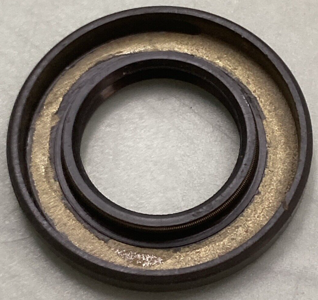 NEW GENUINE YAMAHA 93102-25208 OIL SEAL TRANSMISSION