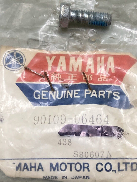 QTY 2 NEW GENUINE YAMAHA 90109-06464 BOLT SUSPENSION