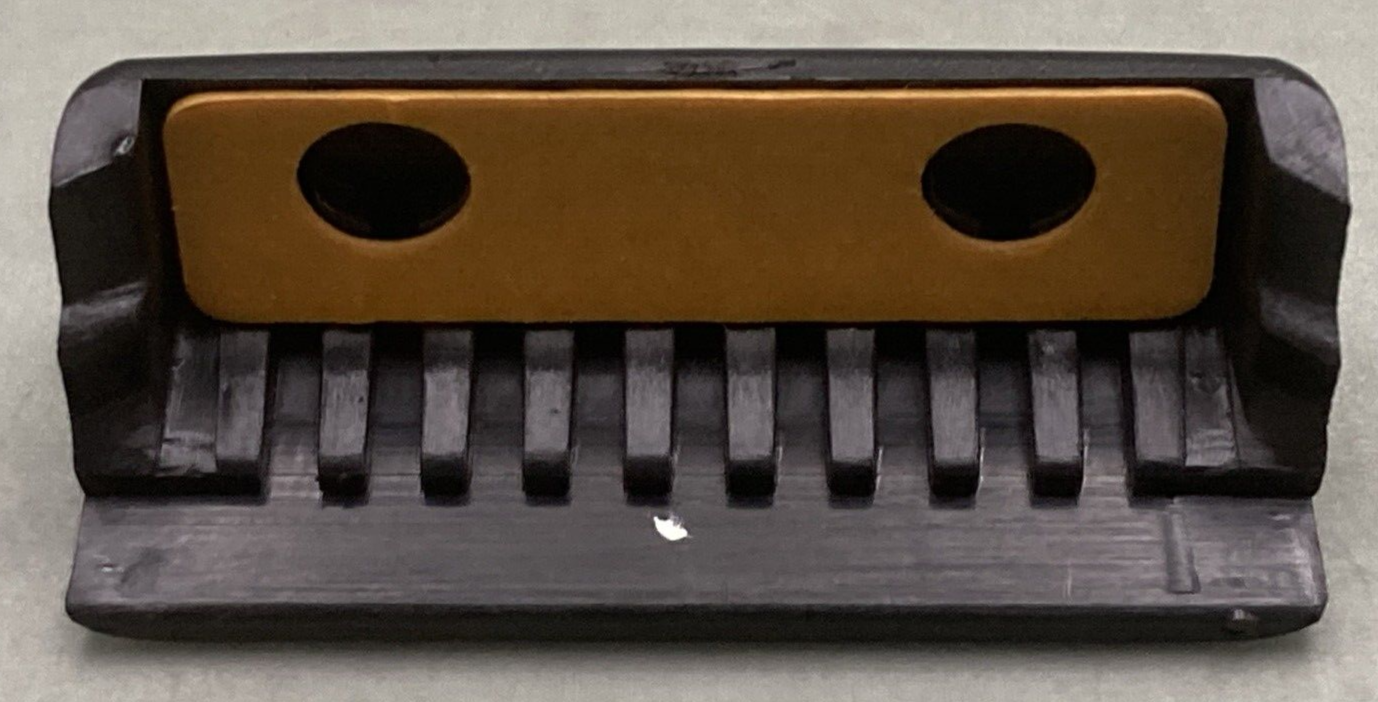 NEW GENUINE YAMAHA 26H-2846K-01 COVER HINGE 1 BLACK