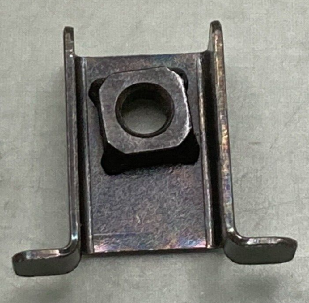 NEW GENUINE YAMAHA 1AE-28362-00 NUT FAIRING