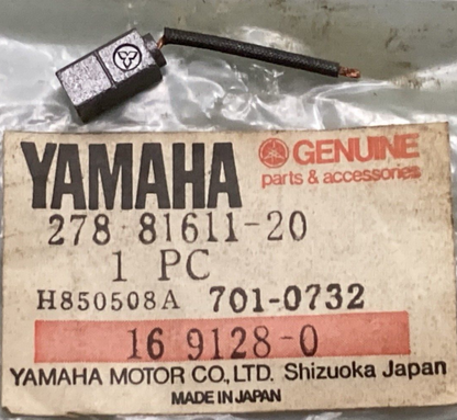 NEW GENUINE YAMAHA 278-81611-20 BRUSH 1